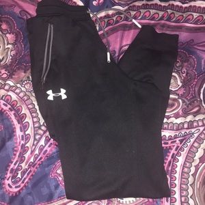Youth boy or girl medium under armor pants